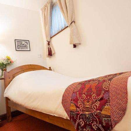 Garden Hotel Bangor  Habitación foto